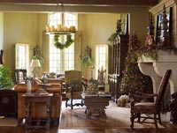 Country living room decorated for Christmas