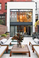 Contemporary home and patio garden