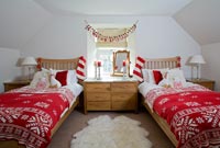 Childrens bedroom decorated for Christmas
