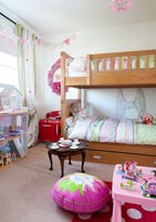 Girl's bedroom
