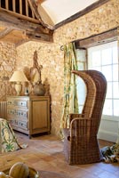 Country bedroom furniture