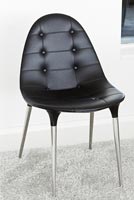 Contemporary leather chair