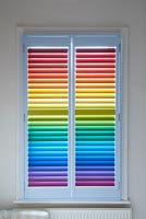 Multicoloured blinds