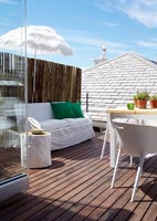 Contemporary roof terrace