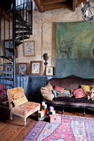 Living room with vintage furniture
