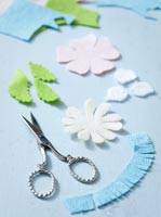 Making childrens hair clips