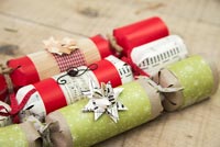 Step by Step guide for making Christmas Crackers - finished crackers