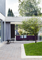 Contemporary house and minimal courtyard garden