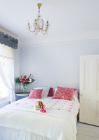 White bedroom at christmas