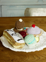 Knitted cake ornaments