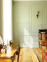 Panelled walls in dining room
