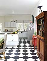 Kitchen diner with tiled flooring