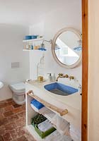 Mediterranean style bathroom