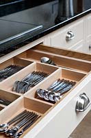 Cutlery drawer