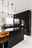 Black kitchen
