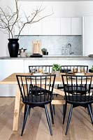 Black dining chairs 