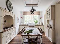 Country style kitchen diner