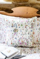 Patterned bedding on childs bed