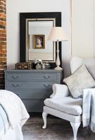 Grey chest of drawers