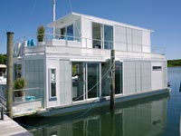 Contemporary boat house