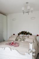 Bedroom with christmas decorations