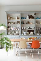 Shelving in dining area