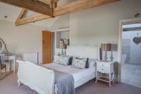 Country bedroom with ensuite