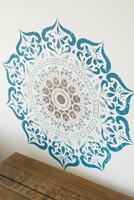 Patterned wall decoration