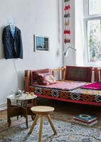 Daybed in eclectic living room 