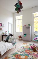Colourful childrens bedroom 