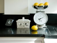 Vintage style weighing scales 