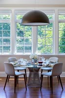 Modern round dining table