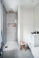 Shower cubicle for modern bathroom 
