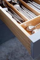 Cutlery drawer 