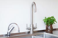 Kitchen tap faucets 