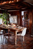 Country dining room at Christmas time