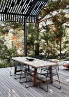 Modern outdoor dining area 