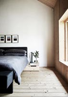 Contemporary minimal bedroom 