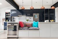 Built-in seat in modern kitchen units 