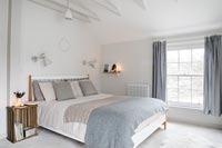 Country white bedroom 