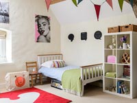 Country childs bedroom 