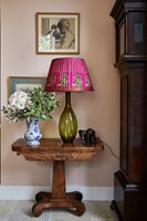 Classic side table with lamp 