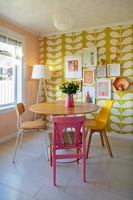 Colourful dining room 