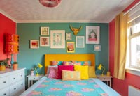 Colourful modern bedroom 