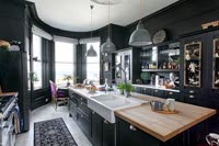 Classic grey kitchen 