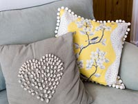 Country cushions details 