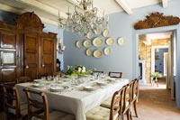 Classic dining room 