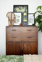 Vintage chest of drawers 