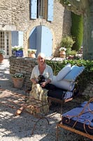 Michelle Hyetts House in Southern France feature portrait 