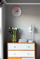 Modern chest of drawers 